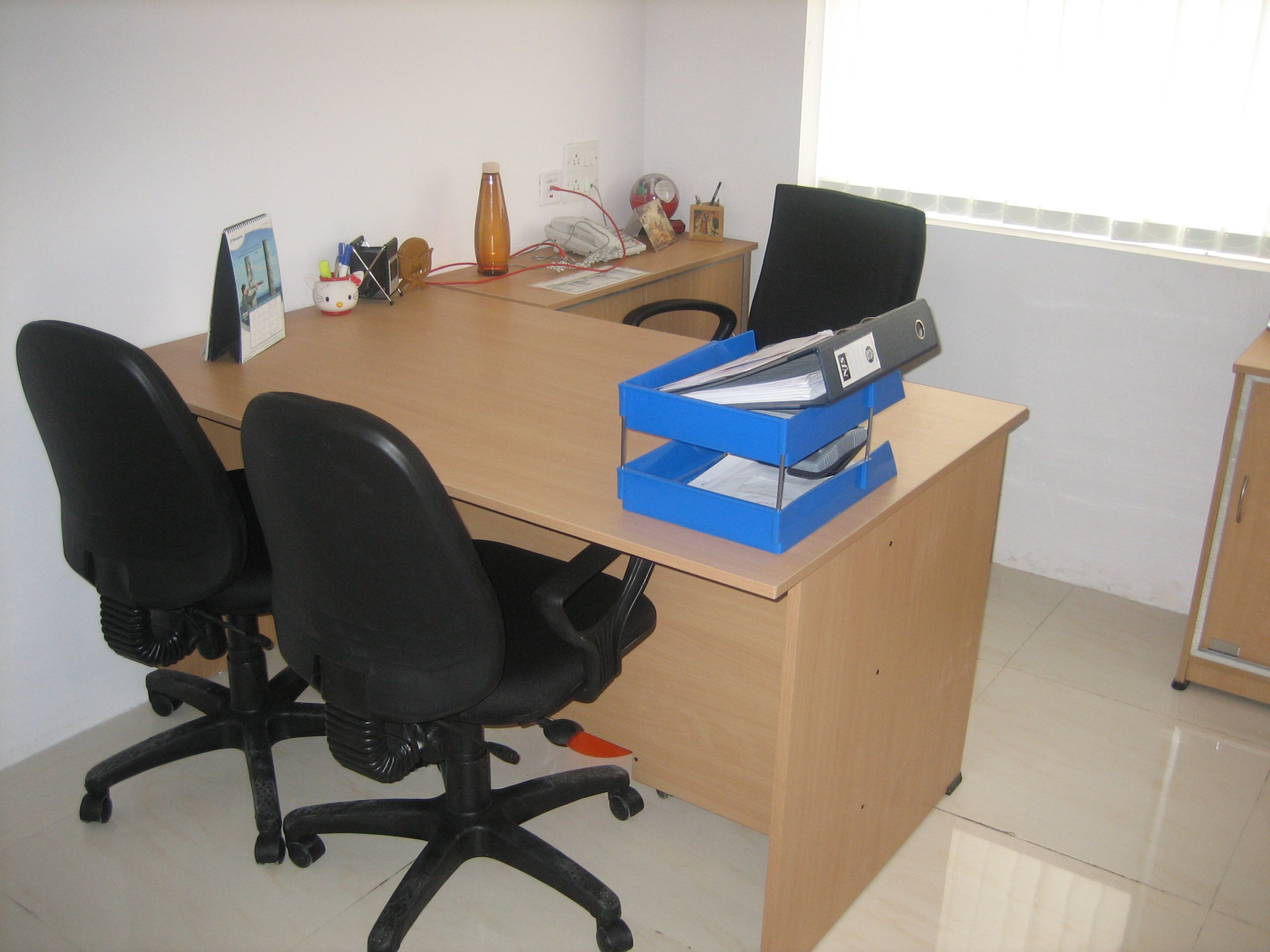 L-Shape Workstation