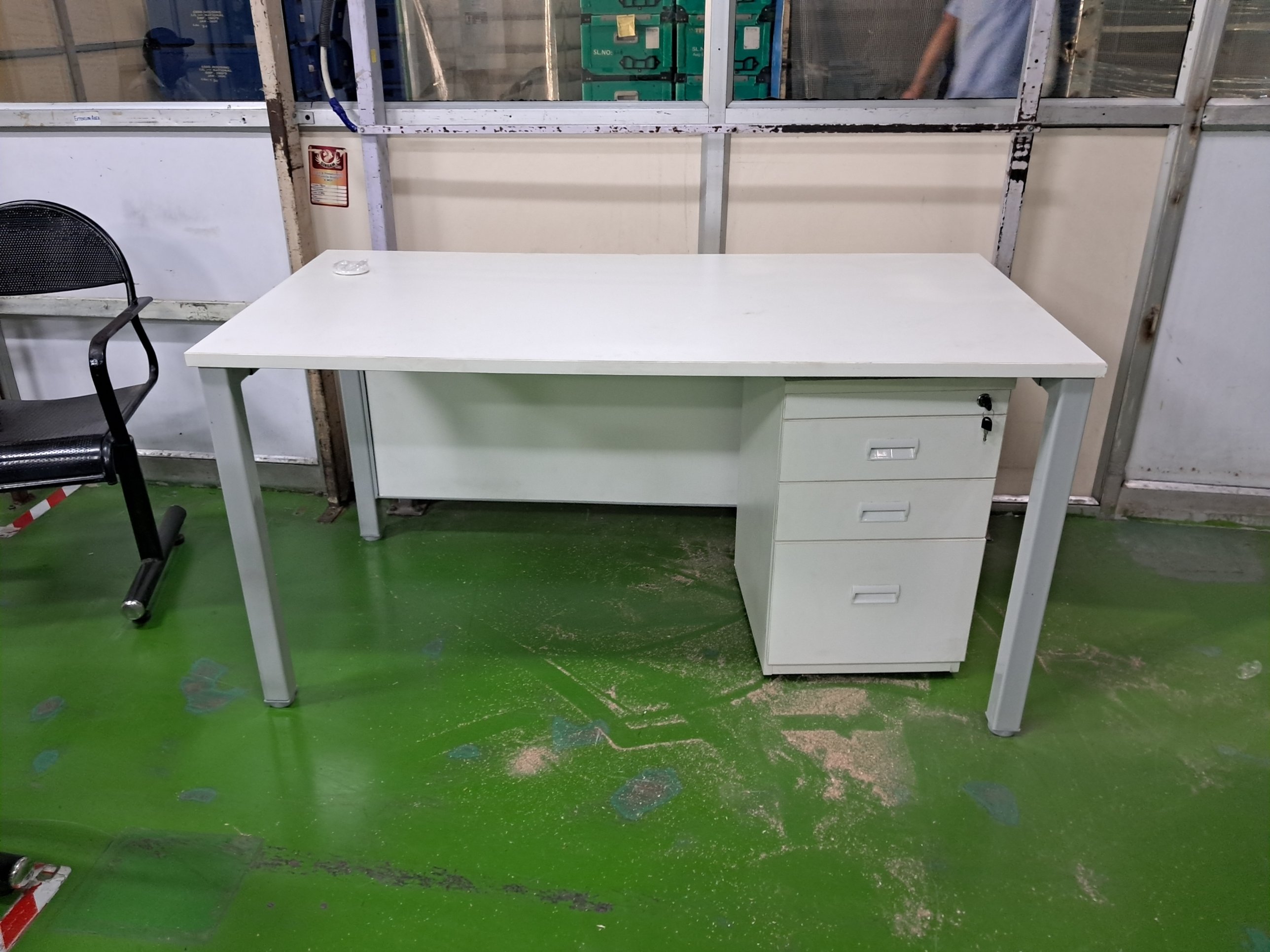 Straight Desk with Pedestal